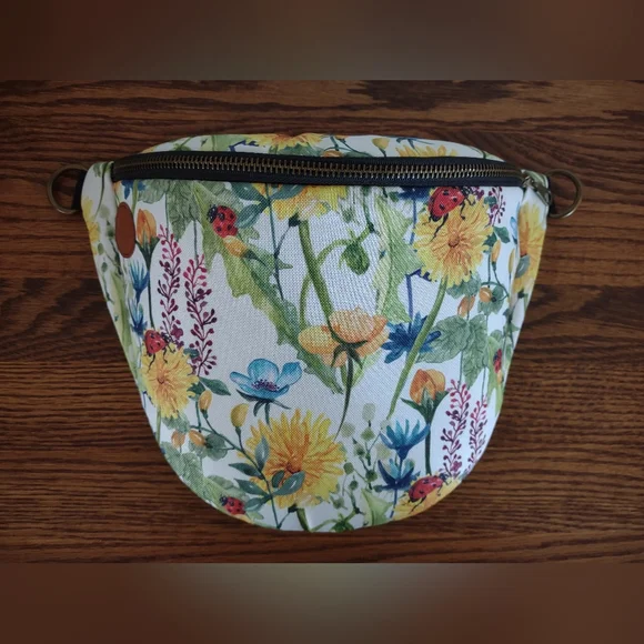 Lady Bug Fanny Pack Bag - Picture 1 of 8